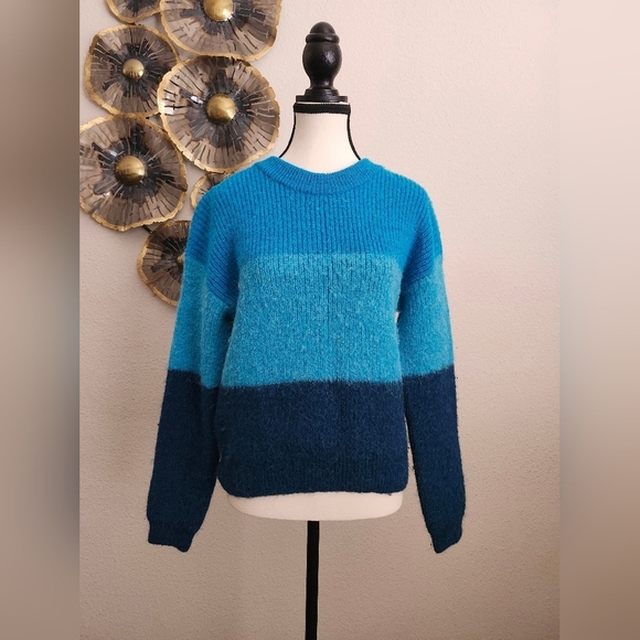 VEDA Blue Stripe Ranch Road Sweater - Picture 1 of 8